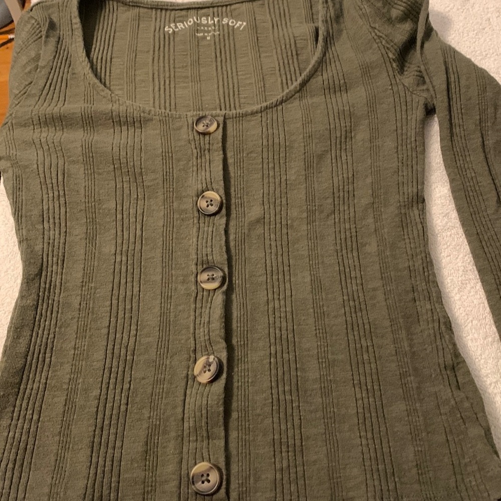 army green long sleeve